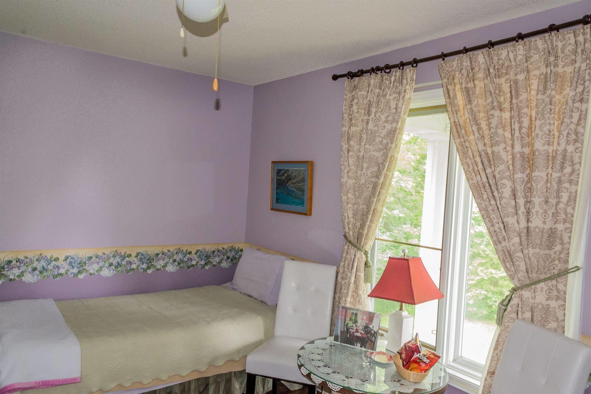 La Villa Rivermead Гатіно Екстер'єр фото